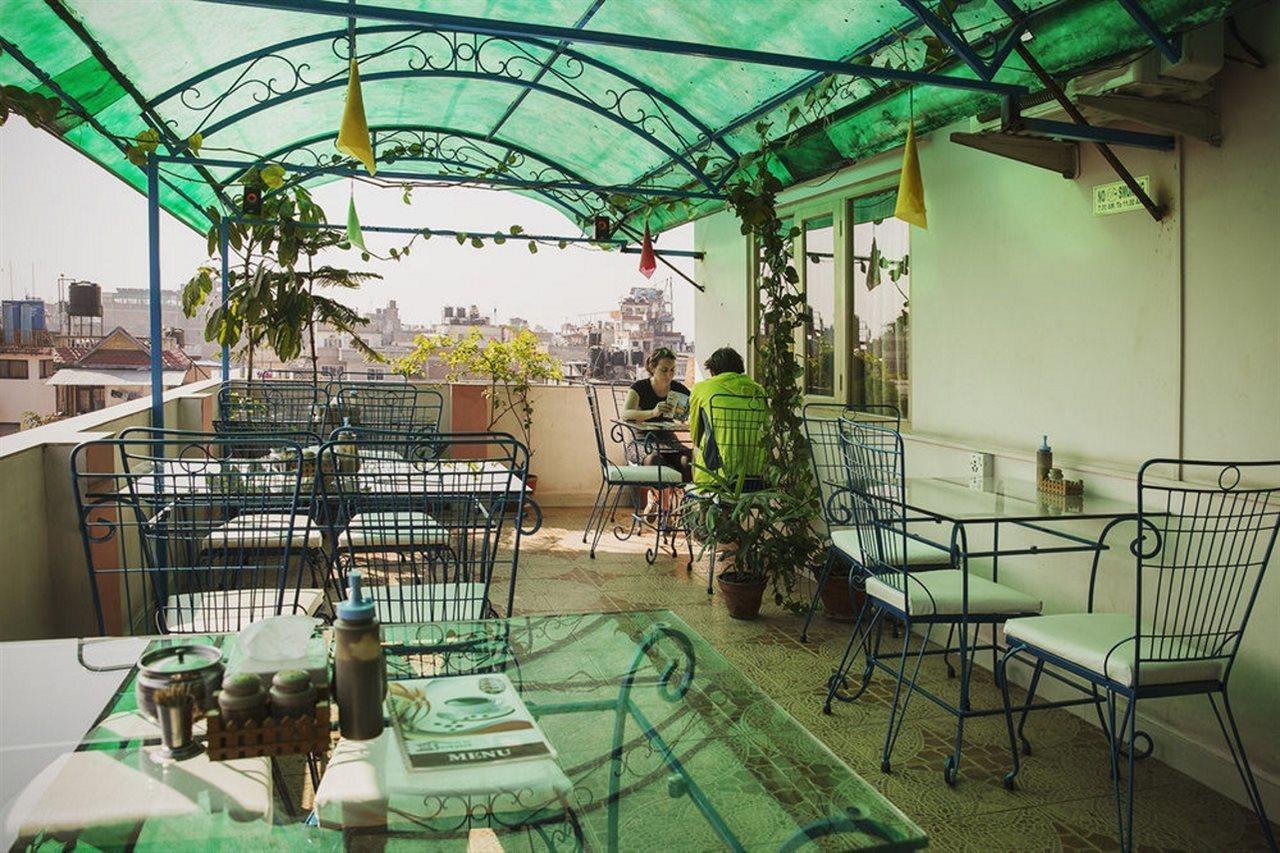 Backyard Hotel Kathmandu Exteriör bild
