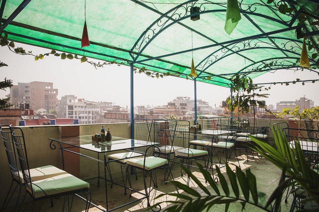 Backyard Hotel Kathmandu Exteriör bild